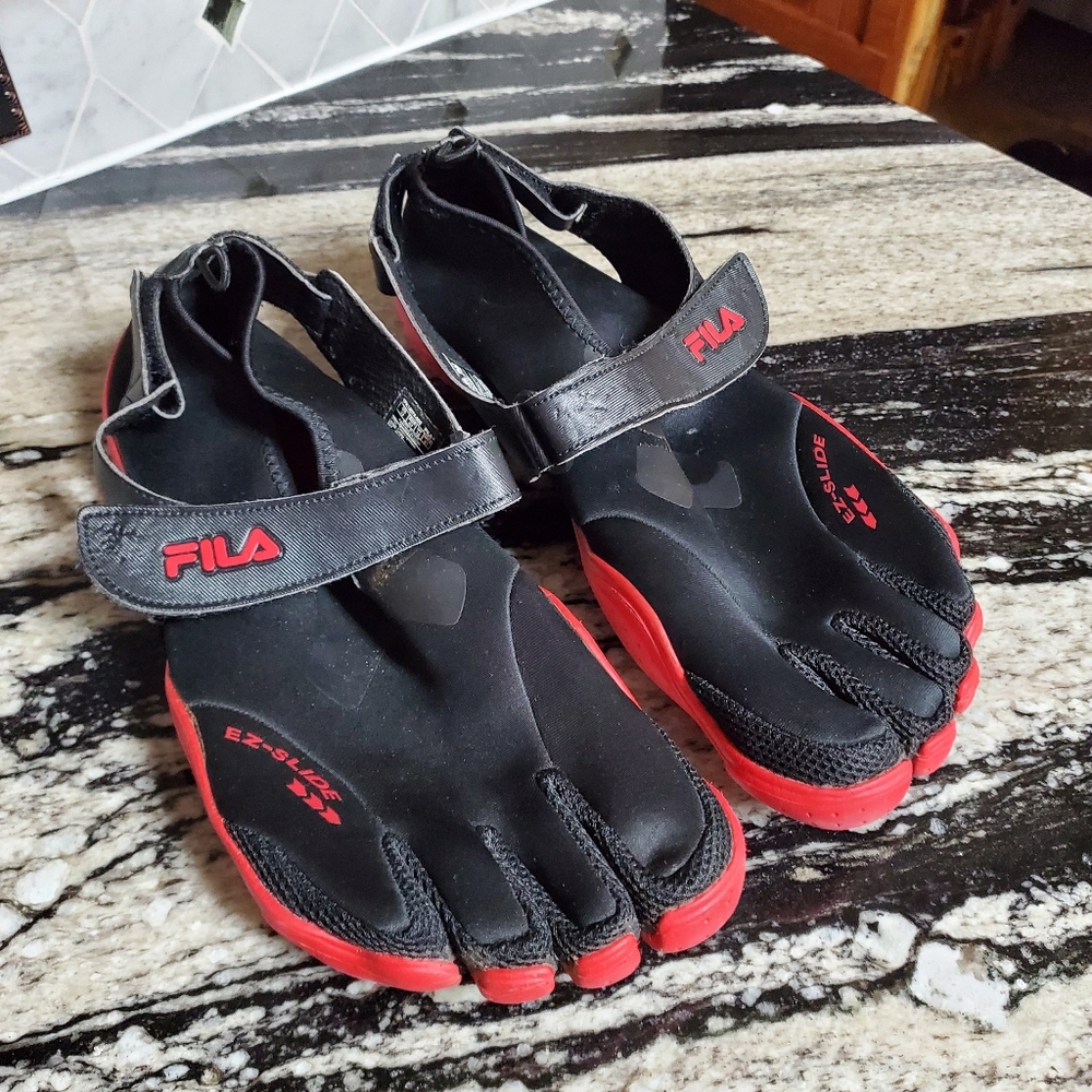 Mens Fila water shoes